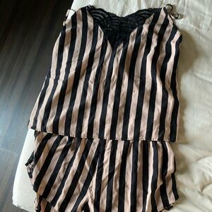 Washable silk deco sleep set. Medium